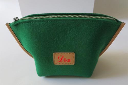 Pure wool felt handbag